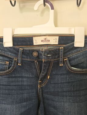 Hollister Women's Mid-Rise Jeans- Washed Dark 3L 26x35L